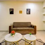 1 Private Bedroom I Bath In A 2Bhk Bkc And Jio Center