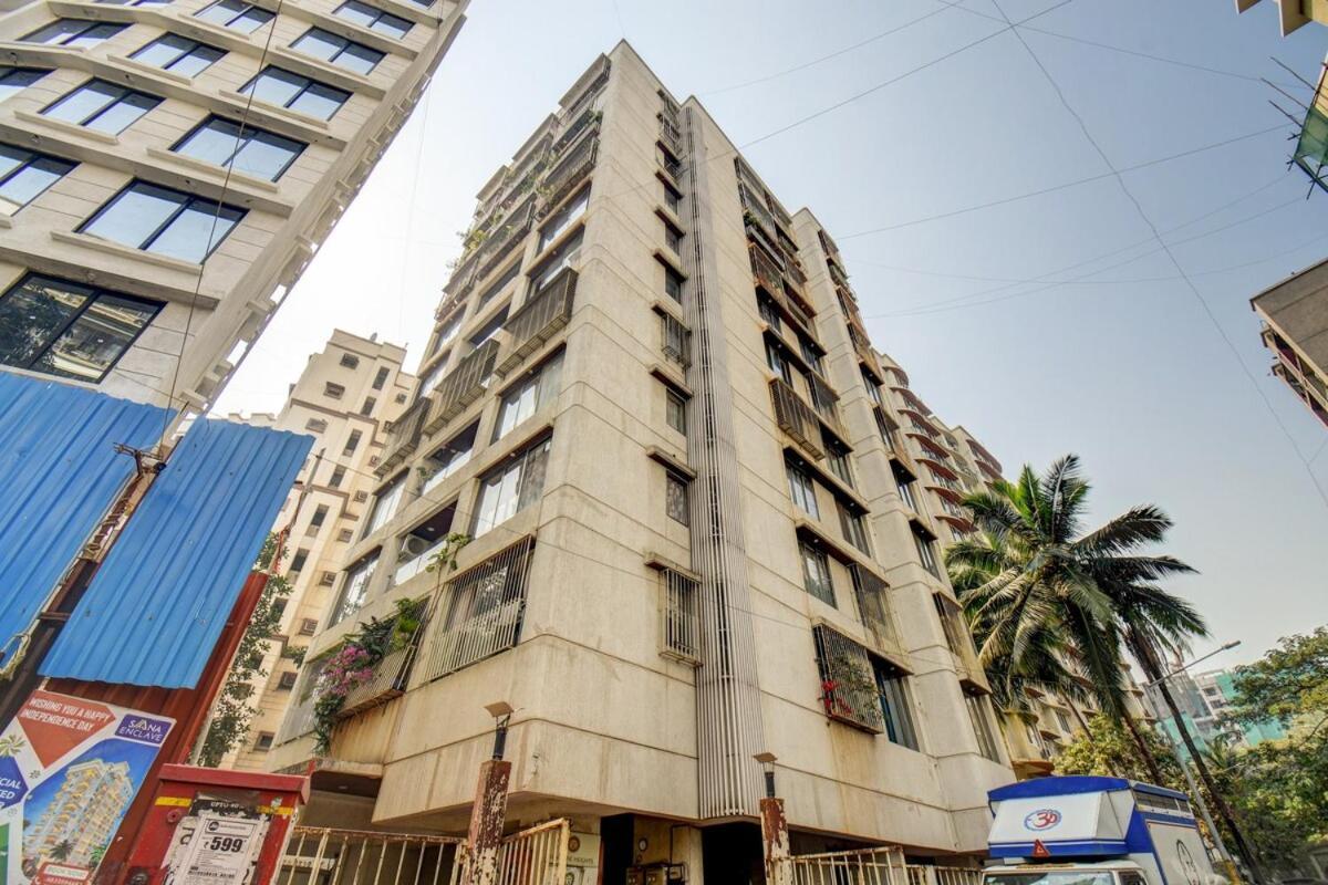 1 Private Bedroom I Bath In A 2bhk Bkc And Jio Center Apartment *