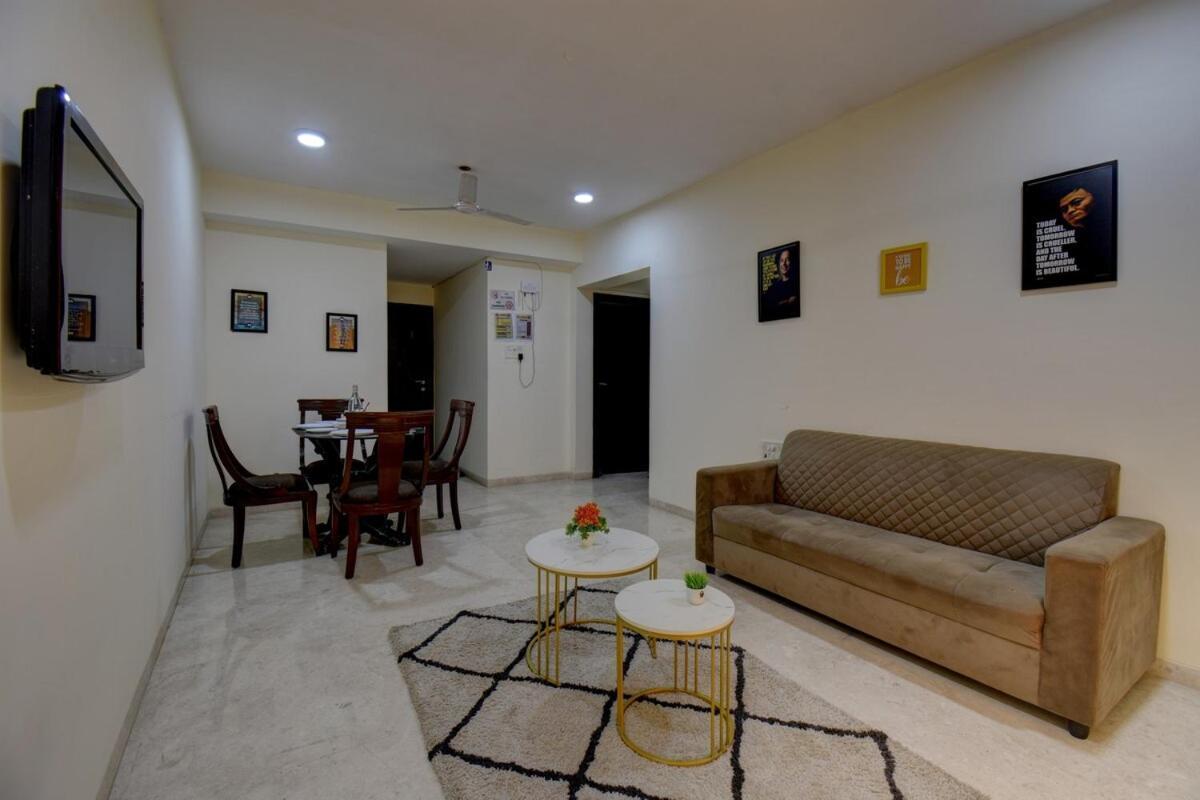 1 Private Bedroom I Bath In A 2bhk Bkc And Jio Center Mumbai